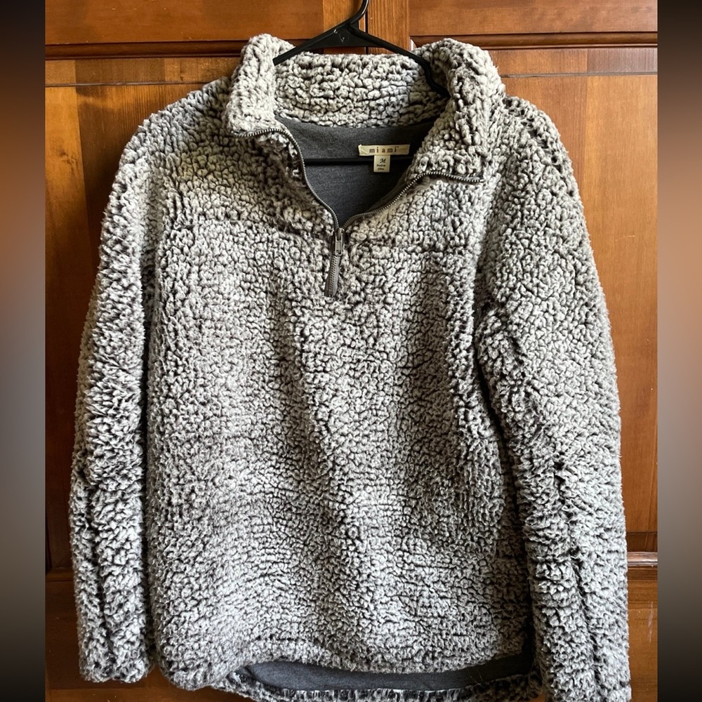 Fuzzy sherpa quarter zip